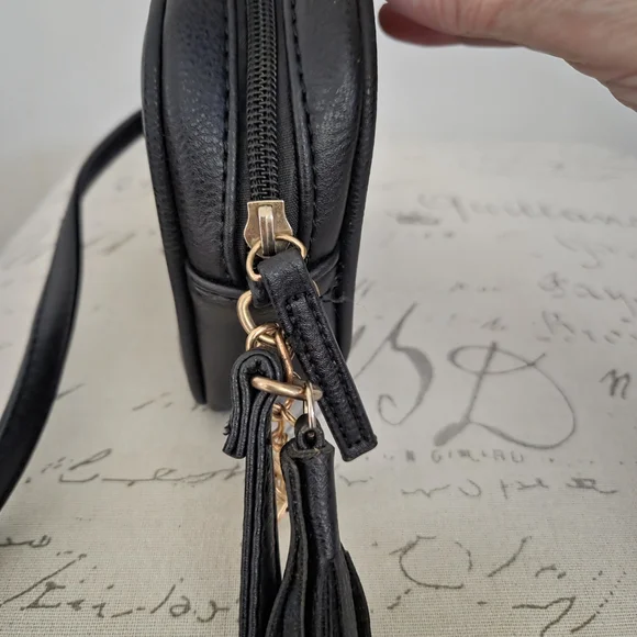 Black Fringe w/Star Embellishments Shoulder Bag Crossbody - Picture 10 of 10